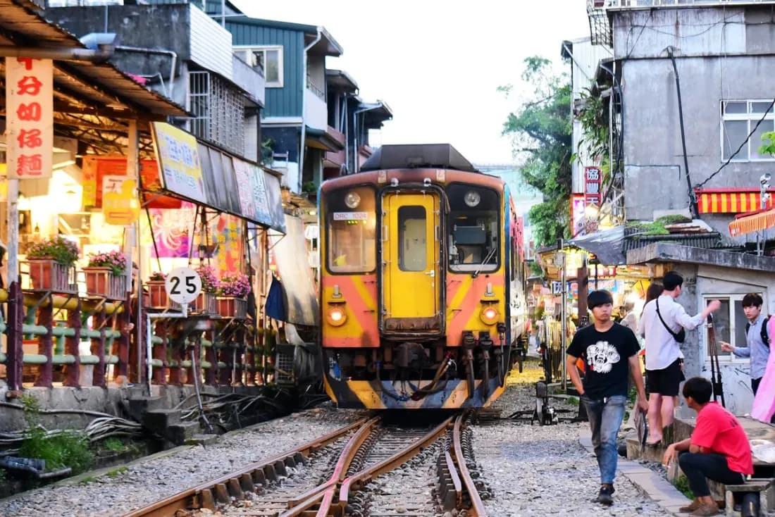 6D5N TAIPEI / CHANGHUA / TAICHUNG / NANTOU