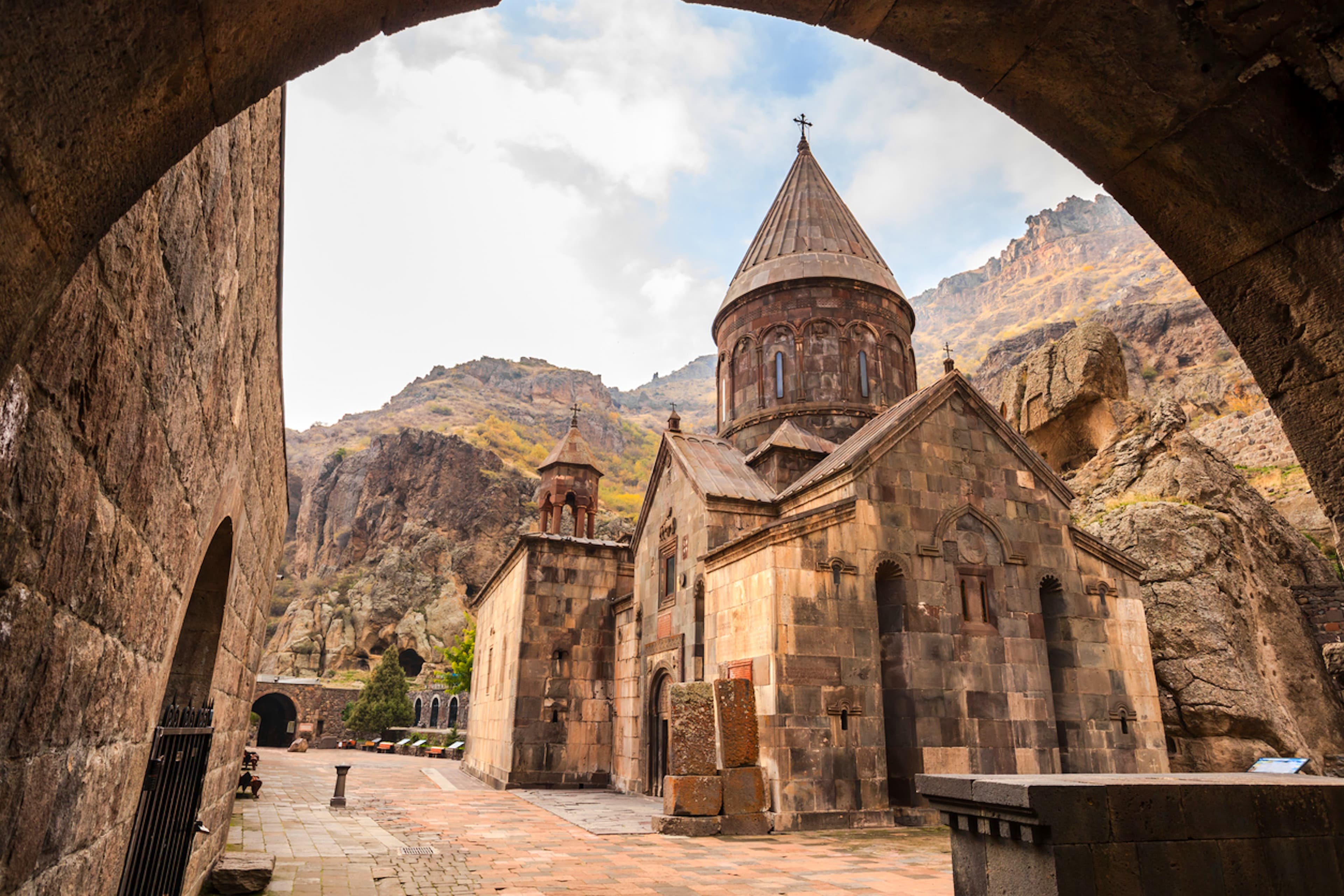 10D8N CAUCASUS ENCHANTING WONDERLAND (AZERBAIJAN + GEORGIA + ARMENIA) * Check In 1 day early