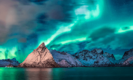 11D8N FROM AURORA TO AMOUR: ICELAND + PARIS