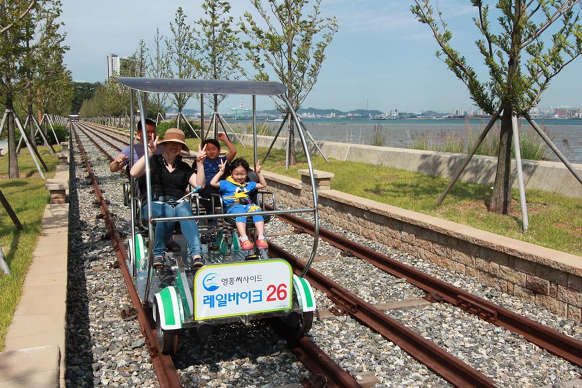8D6N SEOUL/GANGHWA ISLAND/GYEONGGI-DO/INCHEON (EVERLAND/SEASIDE RAILBIKE/SUWON STARFIELD LIBRARY)