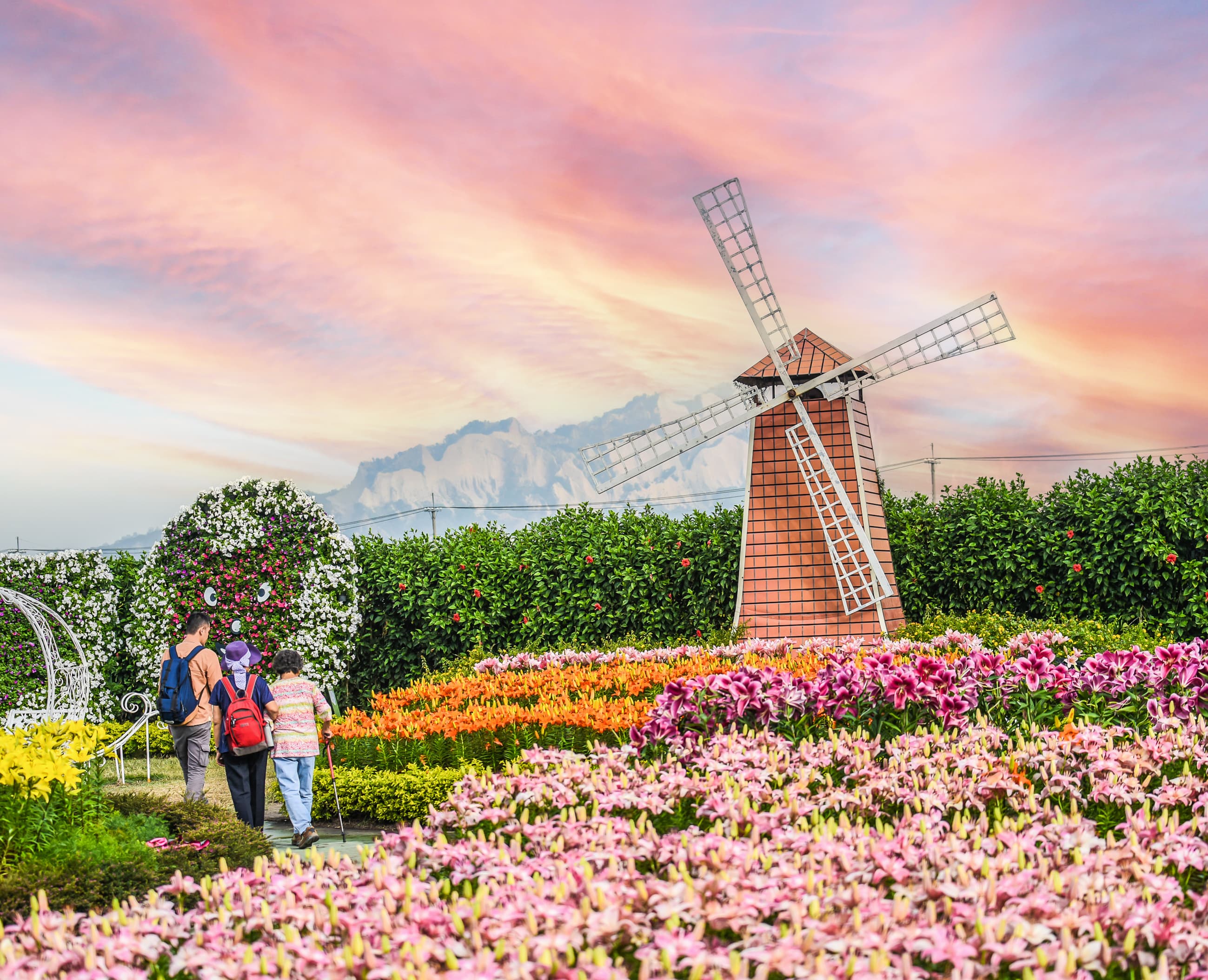 TAIPEI-TAICHUNG-KAOHSIUNG-KENTING -- DISCOVER THE VIBRANT SIGHTS OF TAIWAN 
