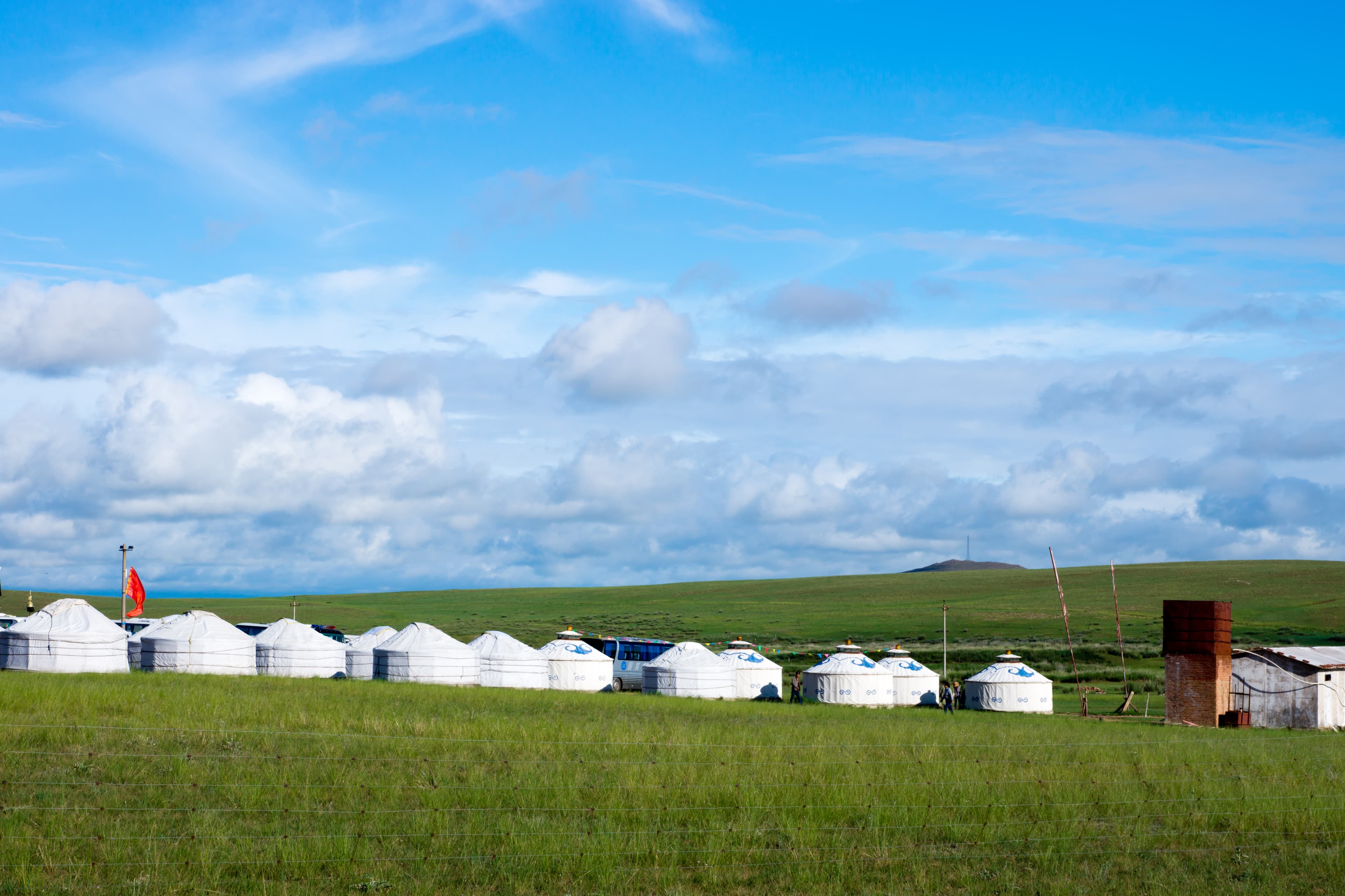 8D7N INNER MONGOLIA/WULANHADA VOLCANO/XILAMUREN GRASSLAND/WHISTLING DUNE BAY/ORDOS/HOHHOT/BEIJING 