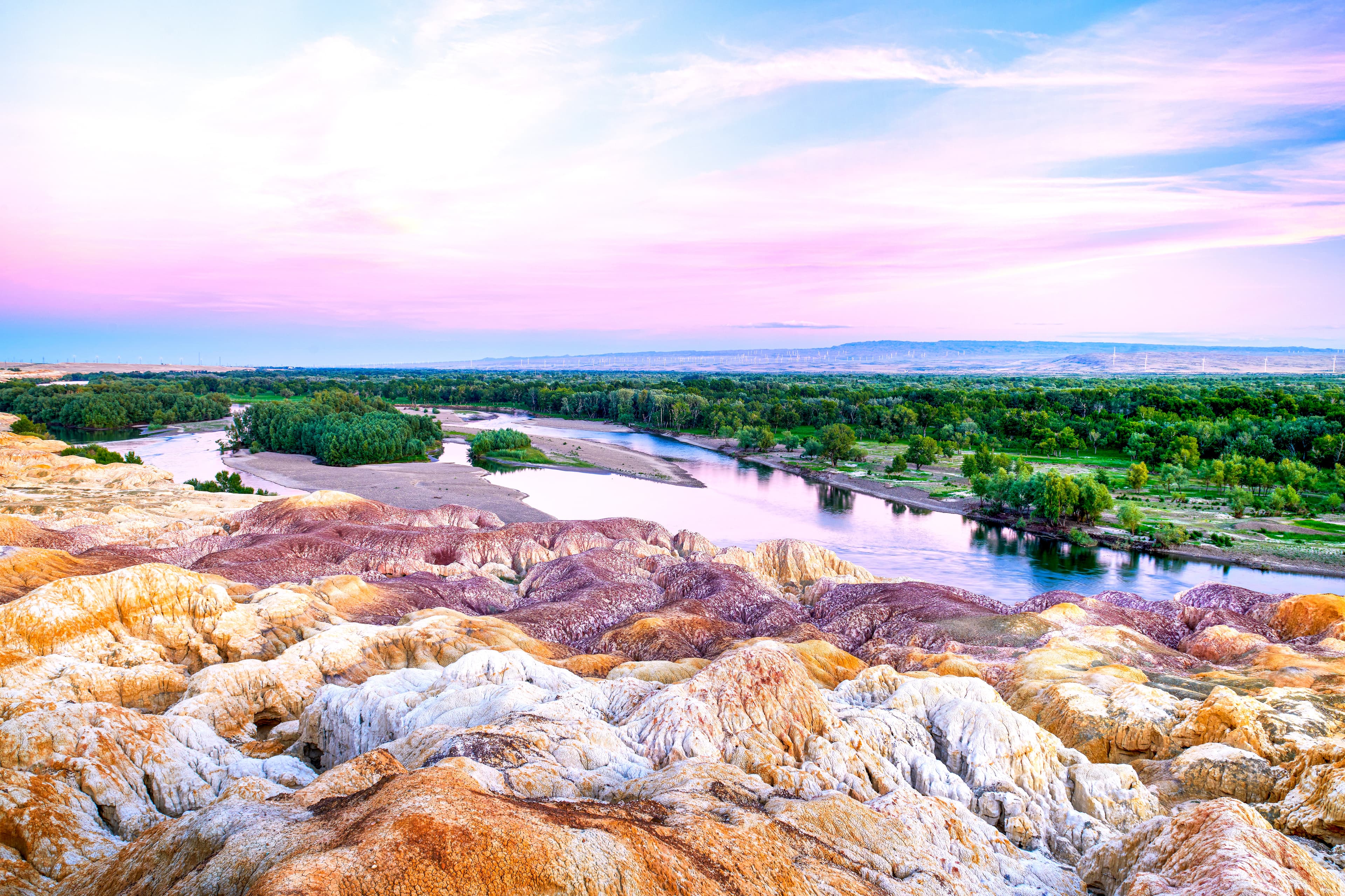 12D10N NORTHERN XINJIANG+DUNHUANG/URUMQI/BURQIN/HEMU/KANAS/KARAMAY/SAYRAM LAKE/DUSHANZI 