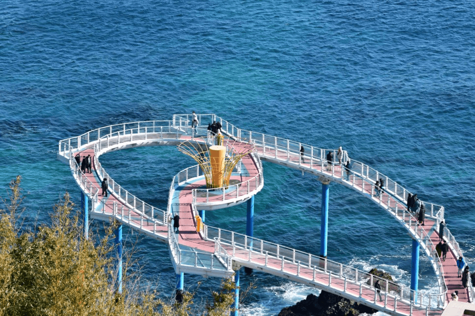 6天4晚 首尔/ 平昌/ 江陵 + 乐天世界  *穿韩服游览景福宫*